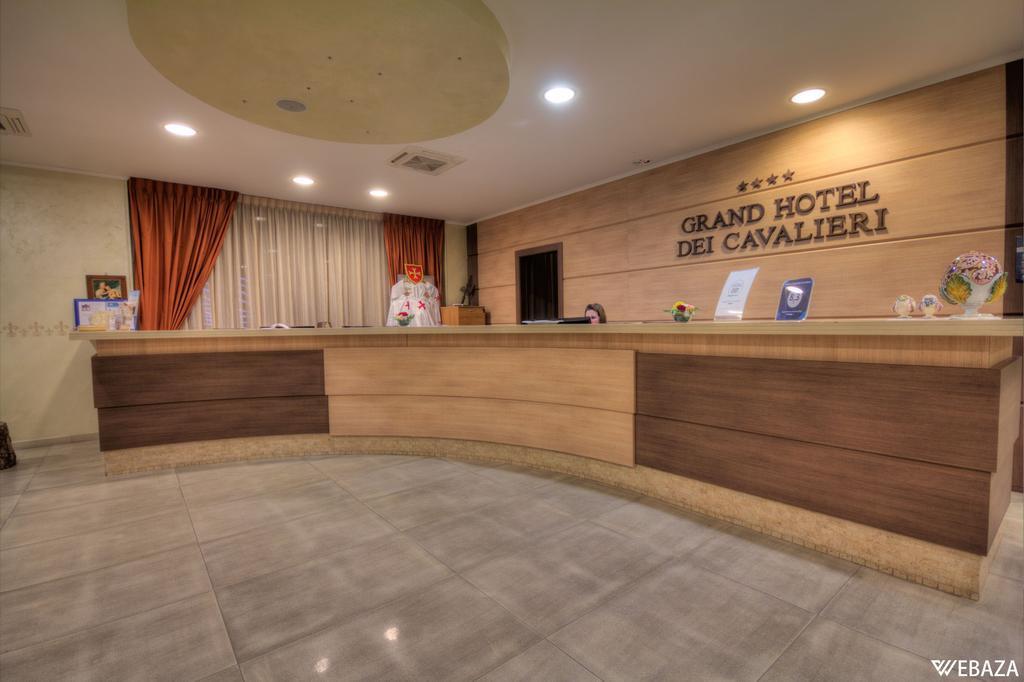 Grand Hotel Dei Cavalieri マルッジョ エクステリア 写真